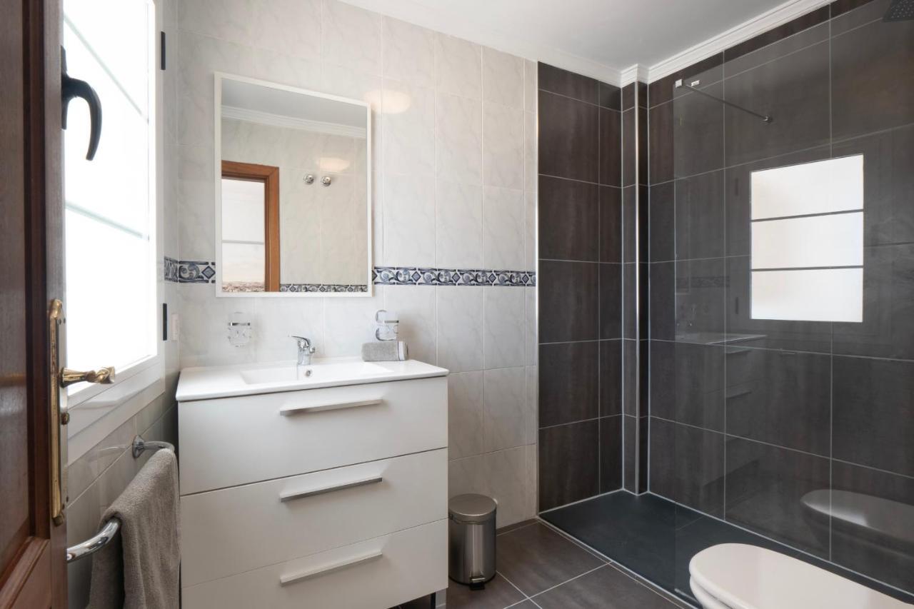 Comfortable And Modern Apartment Next To The Avenida Central In Tias Luaran gambar